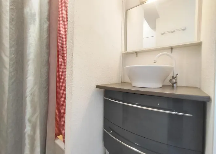 659, Port Nature 6 Au Village Naturiste *